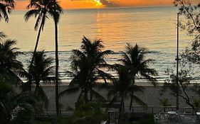 Praia de Piedade flat frente para o mar, completo Edf Golden Beach